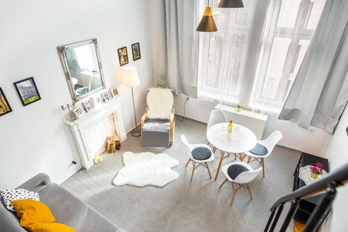 Miodowa Apartment Краков Экстерьер фото