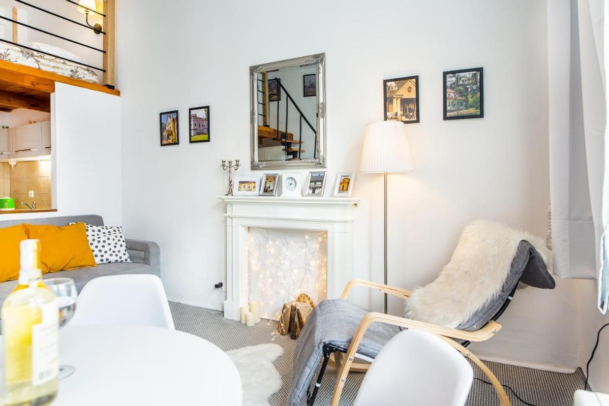 Miodowa Apartment Краков Экстерьер фото