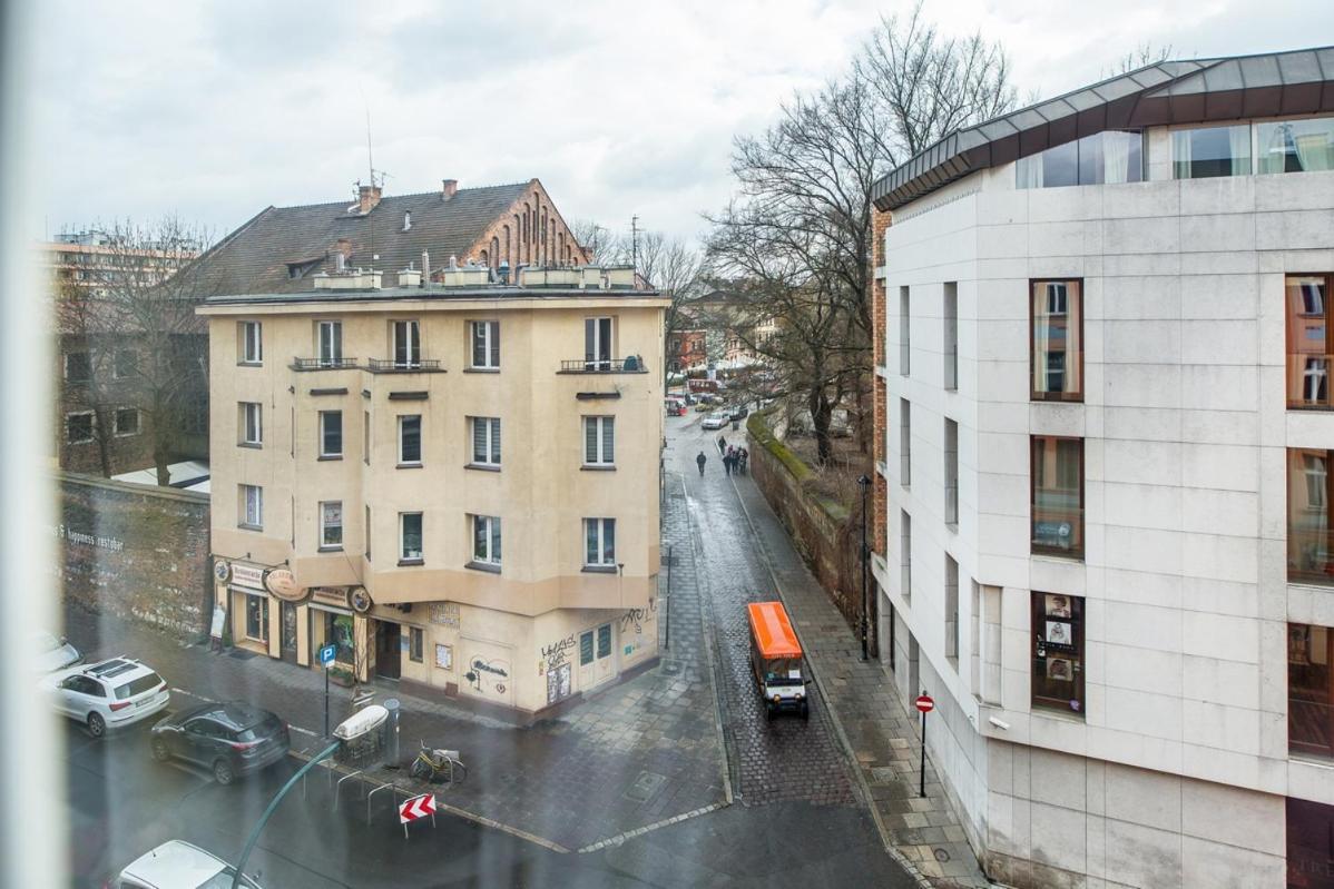 Miodowa Apartment Краков Экстерьер фото
