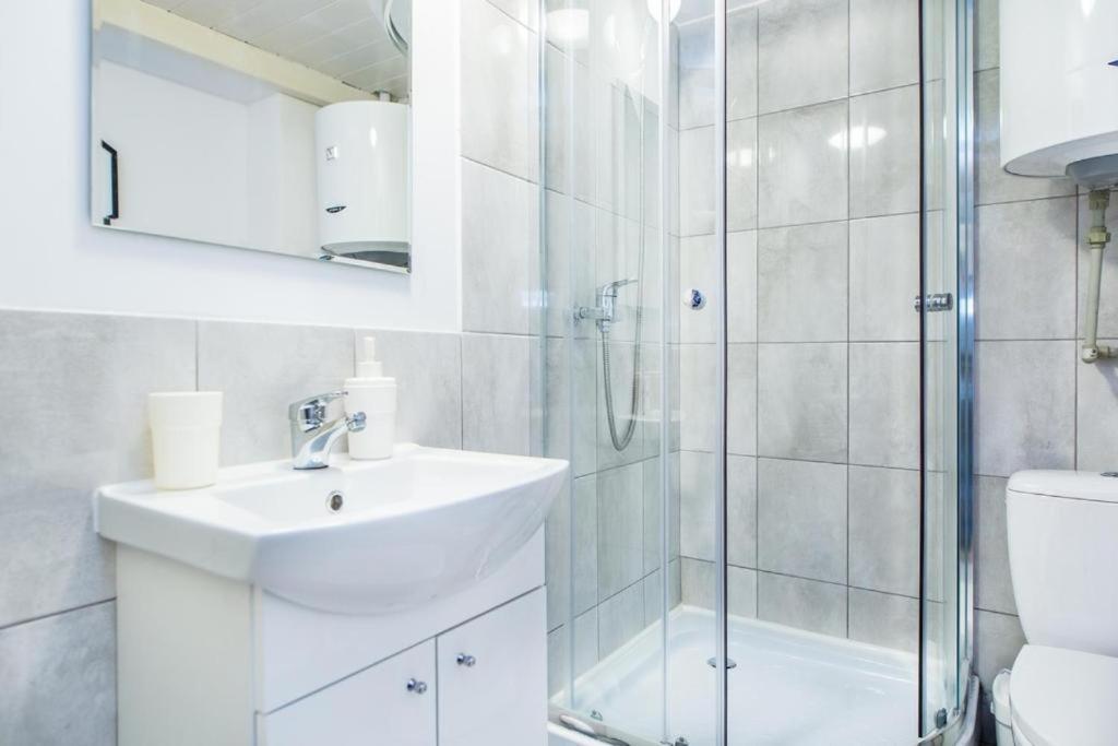 Miodowa Apartment Краков Экстерьер фото
